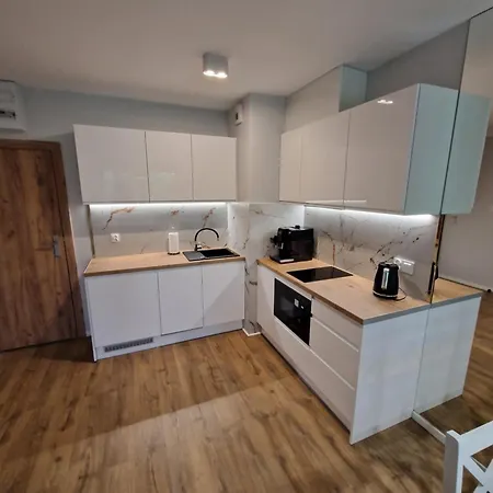 Porty C120 Kasprowicza Pool Sauna Parking Kołobrzeg